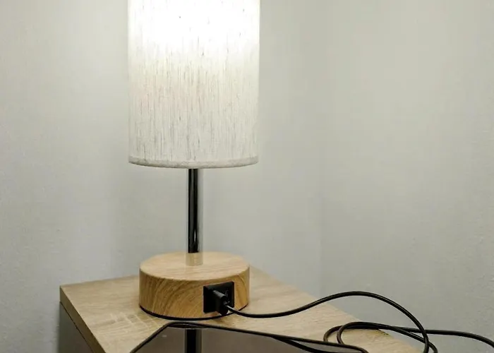 Apartment In Stylish & Cozy I Self Check-in *