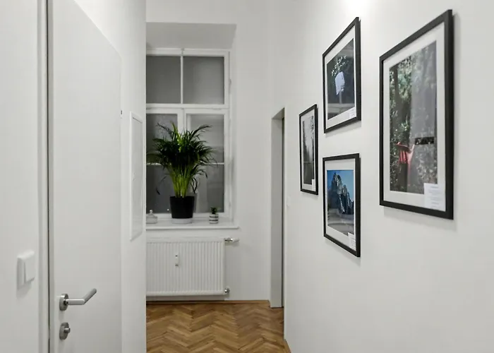 Apartment In Stylish & Cozy I Self Check-in